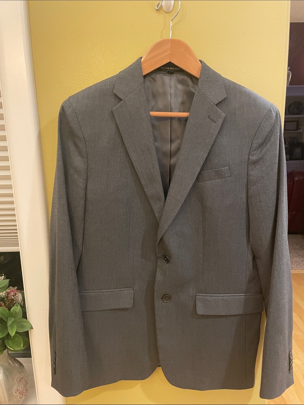 NWOT Banana Republic Gray Men's Two-Button Tailored Suit Jacket